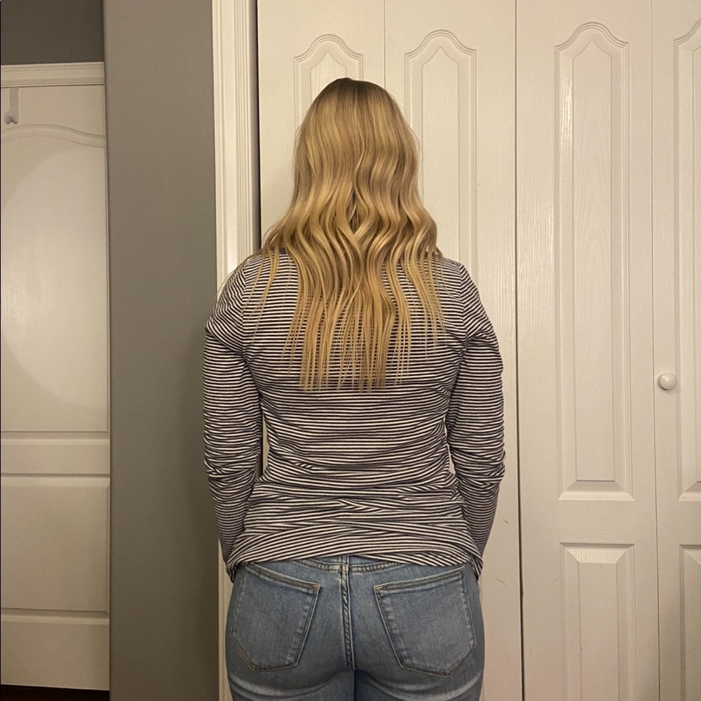 long sleeve blue and white shirt